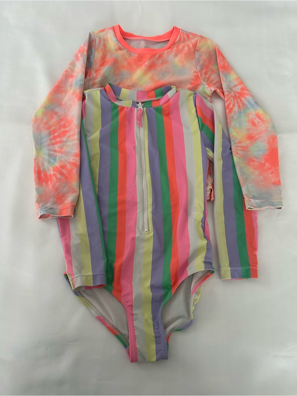 Girls Gap long sleeve swimwear bundle of 2 size 5 small tie dye strips